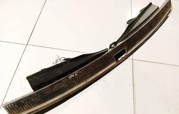 Other trunk/boot trim element