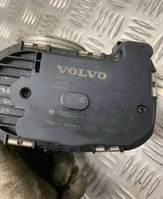 Volvo XC90 Throttle valve 30650013 0280750103