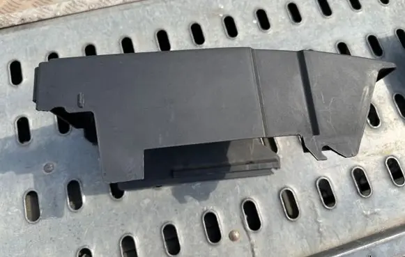 Opel Insignia A Battery box tray cover/lid 20978027 312632764