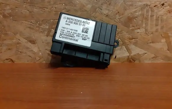 Mercedes-Benz Sprinter W906 Fuel injection pump control unit/module A0009003101 1558