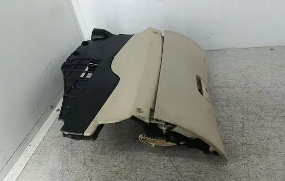 Skoda Superb B5 (3U) Glove box 3B1857101