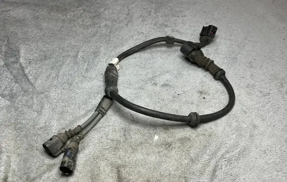 Volkswagen Touareg II Front ABS sensor wiring 7P0971279C