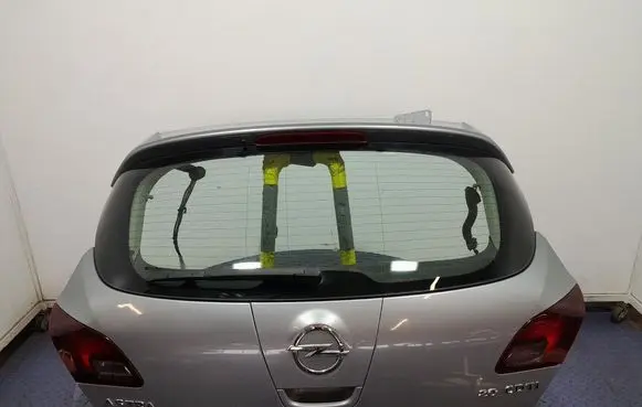 Opel Astra J Tailgate/trunk/boot lid 