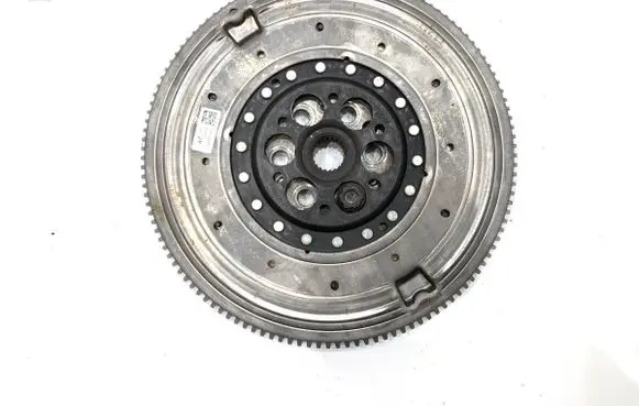Renault Clio V Dual mass flywheel 123104580R