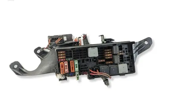 Mercedes-Benz GL X164 Fuse module A1645400572 5072426 2519305