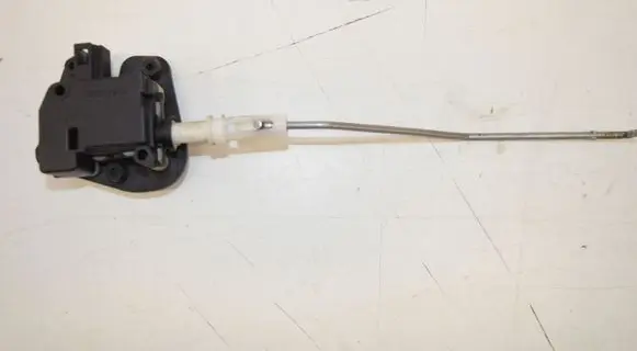 Audi A4 S4 B6 8E 8H Tailgate boot lock/latch motor 8E9827833