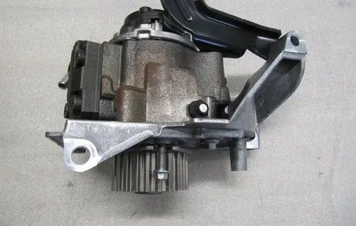 Volvo S40 Mechanical fuel pump 9684778280