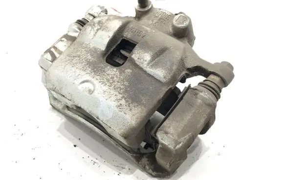 Hyundai Elantra VII Front brake caliper 