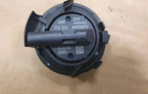 Audi A3 S3 8V Airbag deployment crash/impact sensor 5Q0959354
