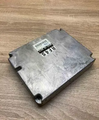 Mazda 323 F Engine control unit/module ECU RF4S18881C 2758005792