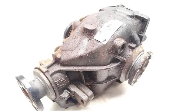 BMW X3 E83 Rear differential 7556928