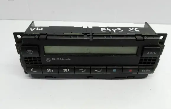 Volkswagen Golf IV Central console control unit 