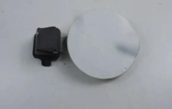 Audi A4 S4 B5 8D Fuel tank cap trim 0517315920