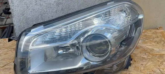 Nissan Qashqai Headlight/headlamp 26060BR61B