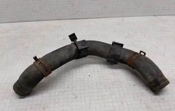 Volkswagen Transporter - Caravelle T5 Engine coolant pipe/hose 7H0122157BL
