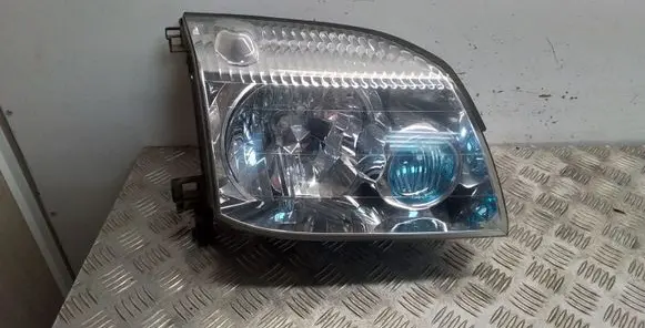 Nissan X-Trail T30 Headlight/headlamp