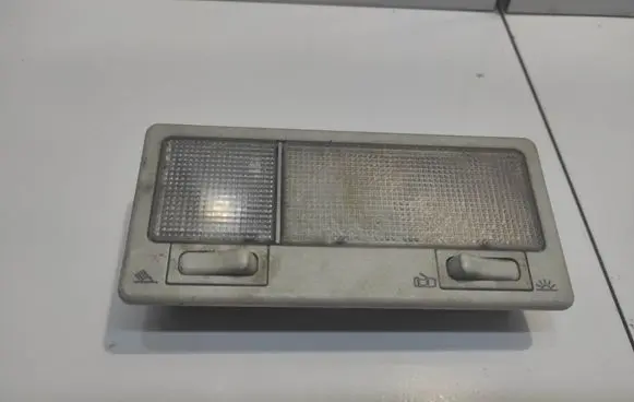 Volkswagen Golf III Front seat light 72203000