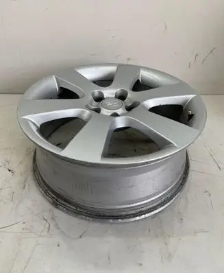 Hyundai Santa Fe R18 alloy rim 529102B180