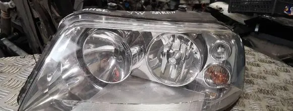 Volkswagen Sharan Headlight/headlamp 0301182601