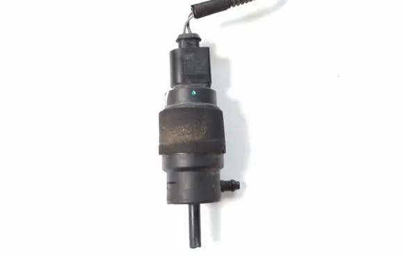 Audi A7 S7 4G Windscreen/windshield washer pump 8K5955647