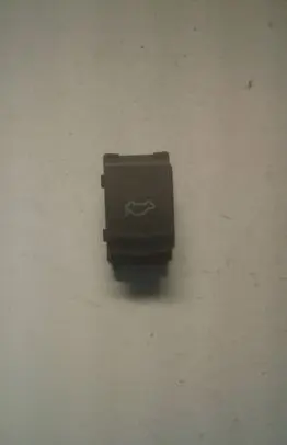 Volkswagen PASSAT B5.5 Tailgate opening switch 1J0959831A