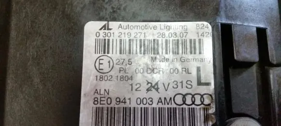 Audi A4 S4 B7 8E 8H Headlight/headlamp 8E0941003AM 18021804 0301219271