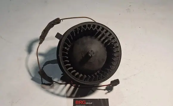 Volkswagen Golf III Heater fan/blower 1H1819021
