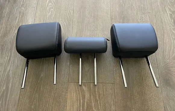Honda HR-V Front seat headrest