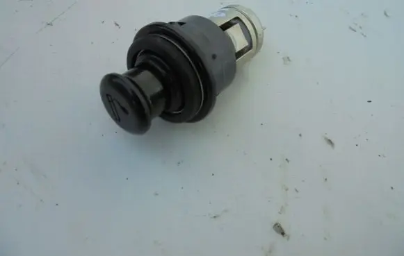 Honda CR-V Tailgate/trunk/boot open switch CRVVGNIAZDO