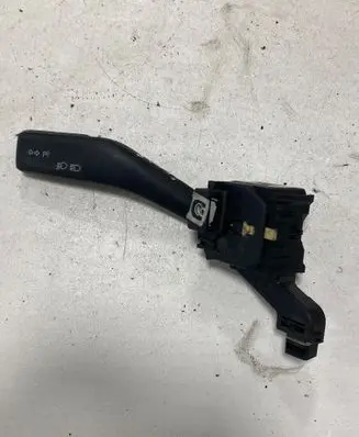 Volkswagen Golf V Indicator stalk 1K0953513