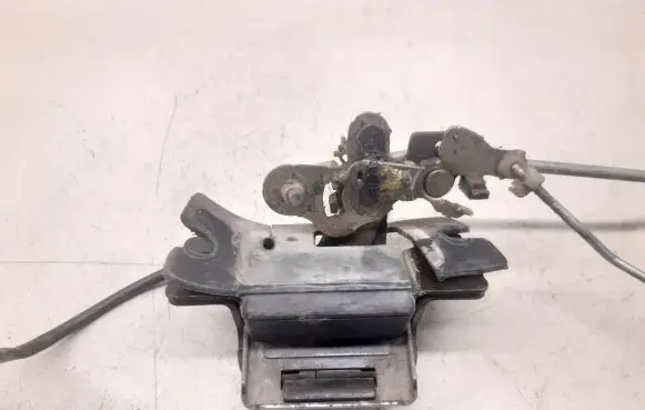 KIA Sorento Tailgate/trunk/boot lock/catch/latch 812303E000