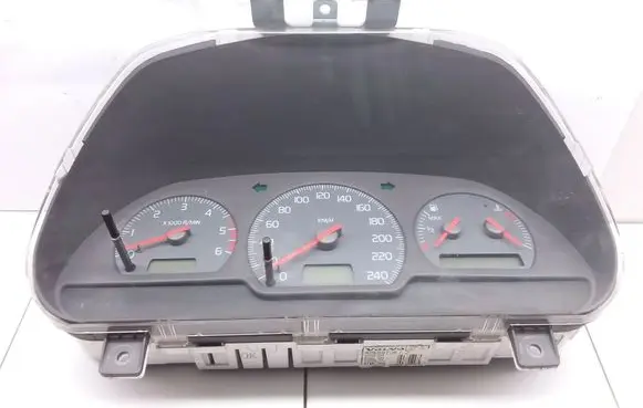 Volvo S40, V40 Speedometer (instrument cluster) 30889706 01W20D1
