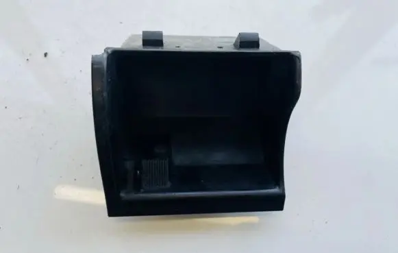 Car ashtray