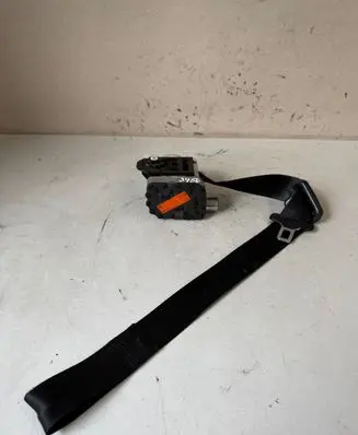 Mercedes-Benz C W203 Front seatbelt A2038600985