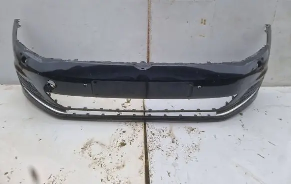 Volkswagen Golf VII Front bumper 5G0807221