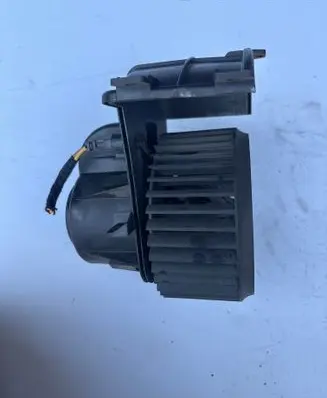 Volkswagen Transporter - Caravelle T5 Heater fan/blower 7H1819021B