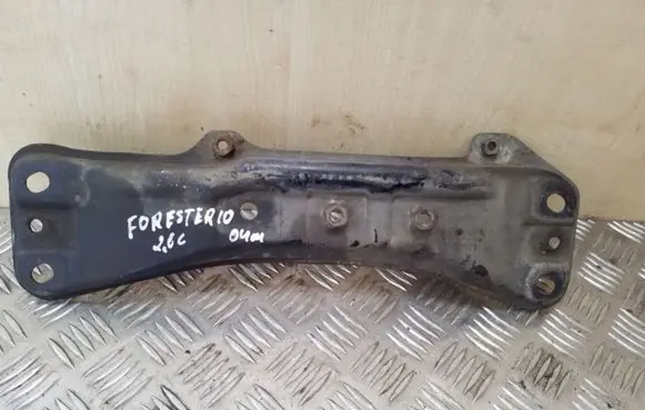 Subaru Forester SG Gearbox mounting bracket