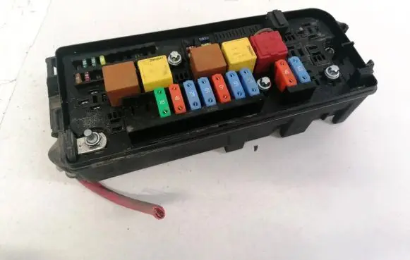 Opel Signum Fuse box set 13144709 519066013