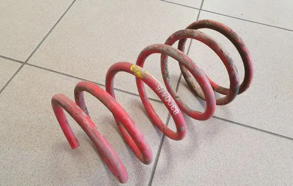 Volkswagen PASSAT B5 Front coil spring