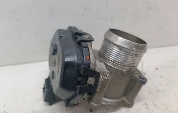 Citroen C4 Cactus Throttle body valve 9807238580 V29039645 98359L