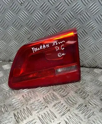 Volkswagen Touran II Tailgate rear/tail lights 1T0945094