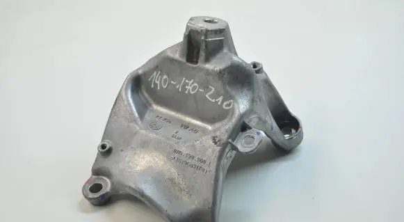 Audi Q7 4M Engine mounting bracket 8W0199308L