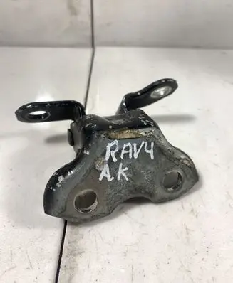Toyota RAV 4 (XA30) Rear door upper hinge