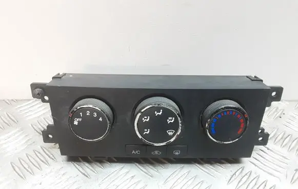 Chevrolet Captiva Climate control unit 96820197