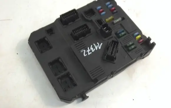 Peugeot 407 Fuse box set 9655221080