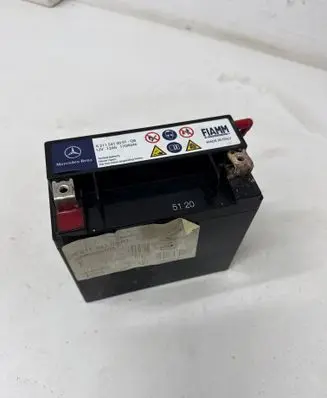 Mercedes-Benz E W212 Car battery A2115410001