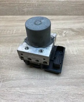 BMW 5 E60 E61 ABS Pump 6758743 0265234134