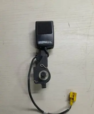 Mercedes-Benz B W245 Rear seatbelt buckle 1698602569