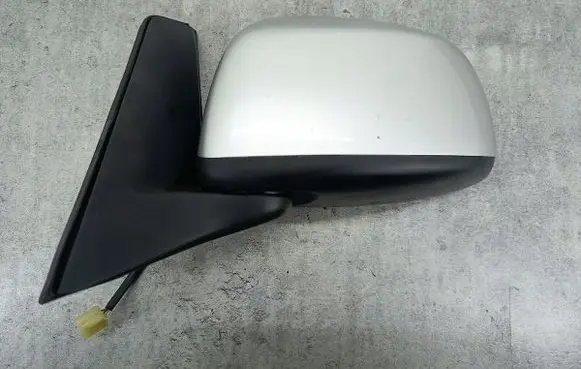 Suzuki SX4 Front door electric wing mirror 8470279J70