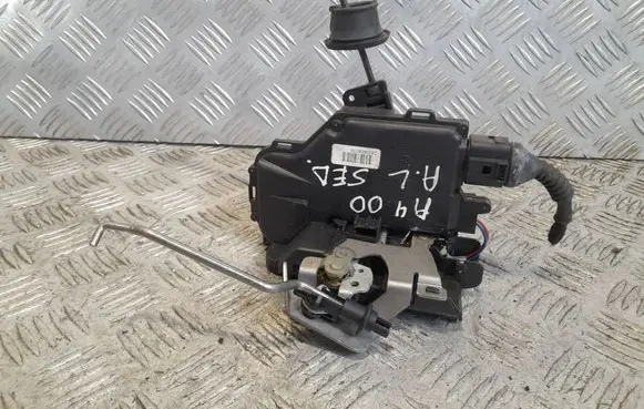 Audi A4 S4 B5 8D Rear door lock 8E0839016C